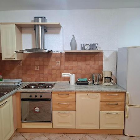 Apartmani Delas Pjescana Uvala Exterior photo