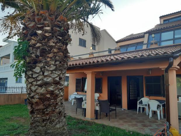 Apartmani Delas Pjescana Uvala Exterior photo