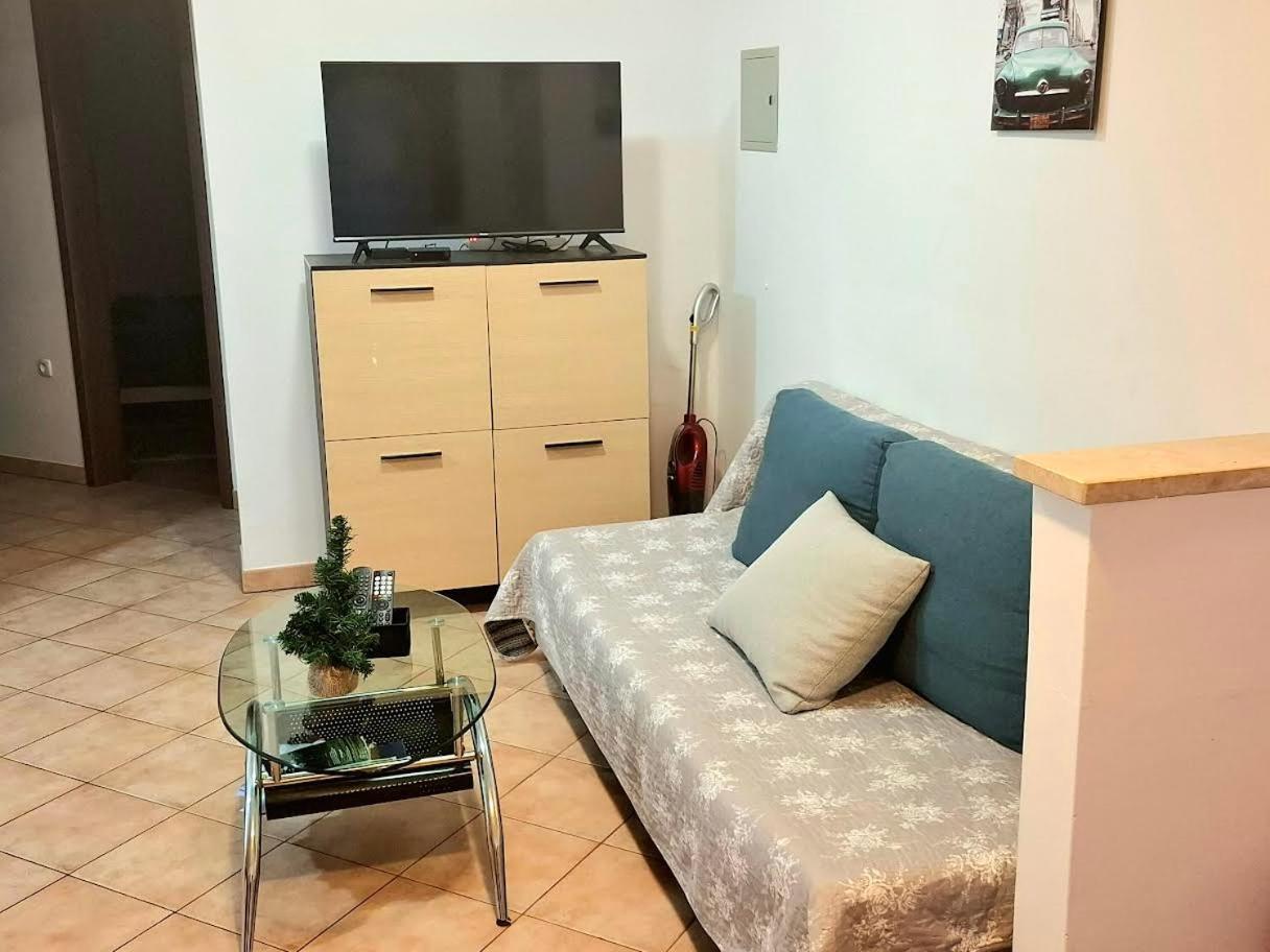 Apartmani Delas Pjescana Uvala Exterior photo